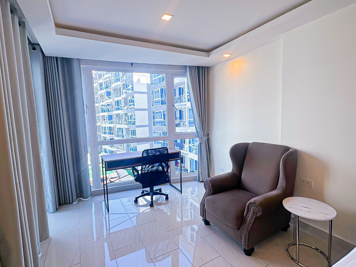 Grand Avenue I Awesome Facilities I MonthStay Z