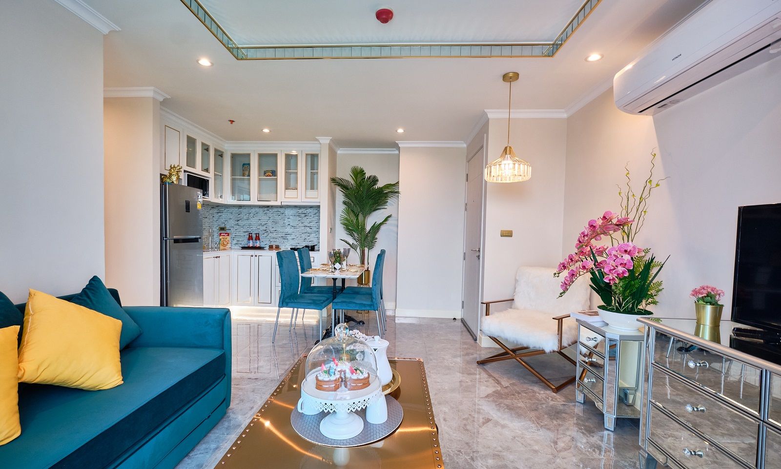 Seven Seas Le Carnival – 2BR Large