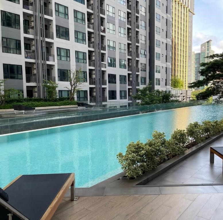 Apartments with sea and city views