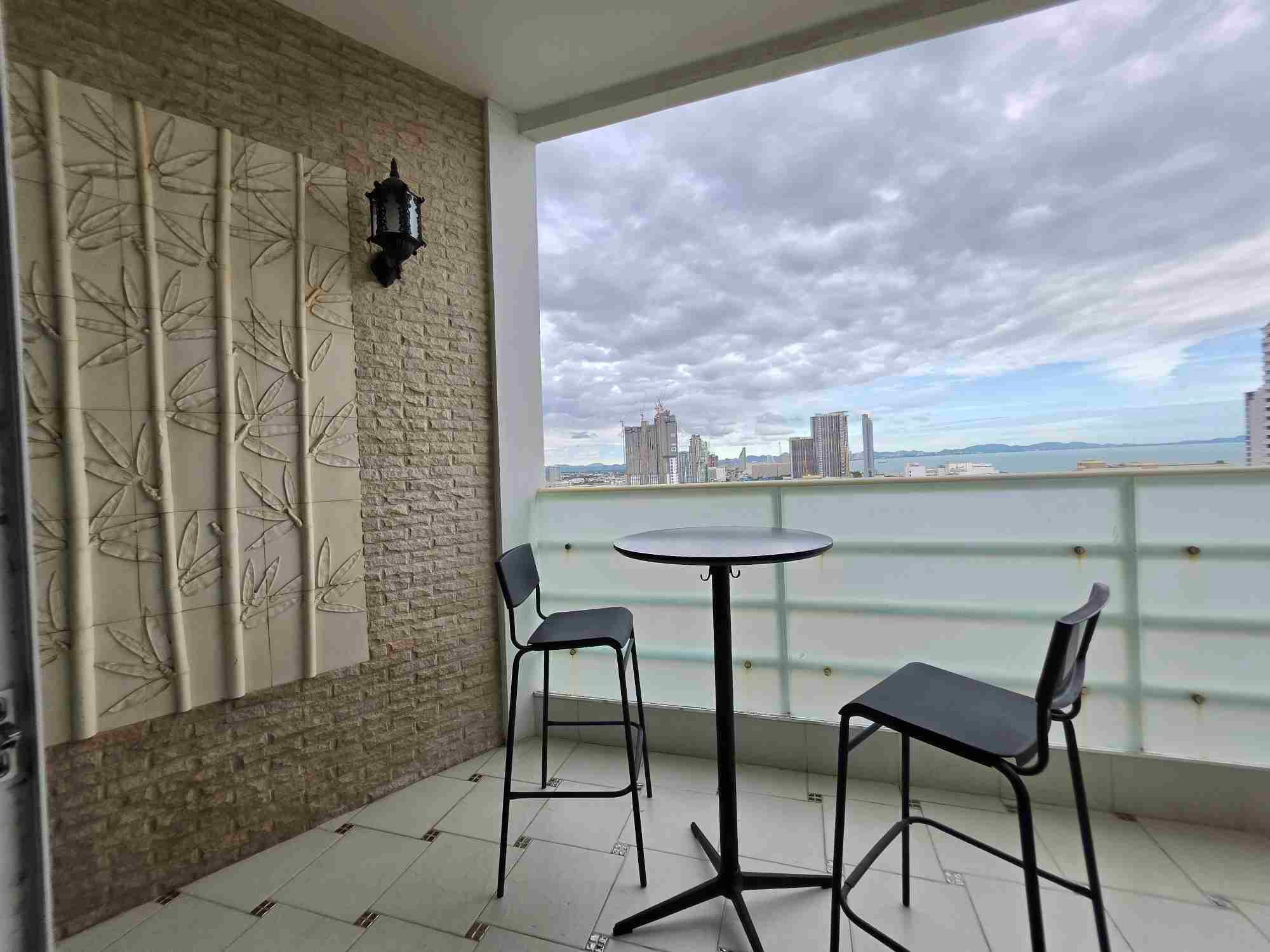 studio room for sale