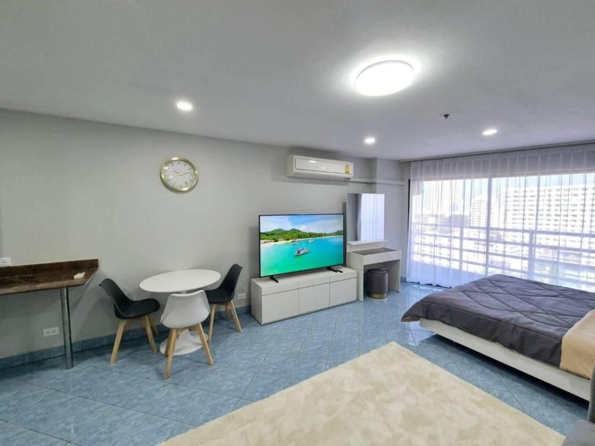 Spacious Studio with Sea View at View Talay 2
