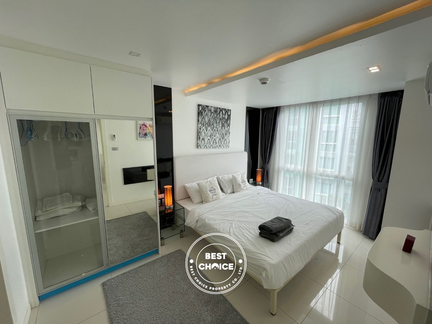 City Center Residence - 1 Bed for Sale! Foreign Name
