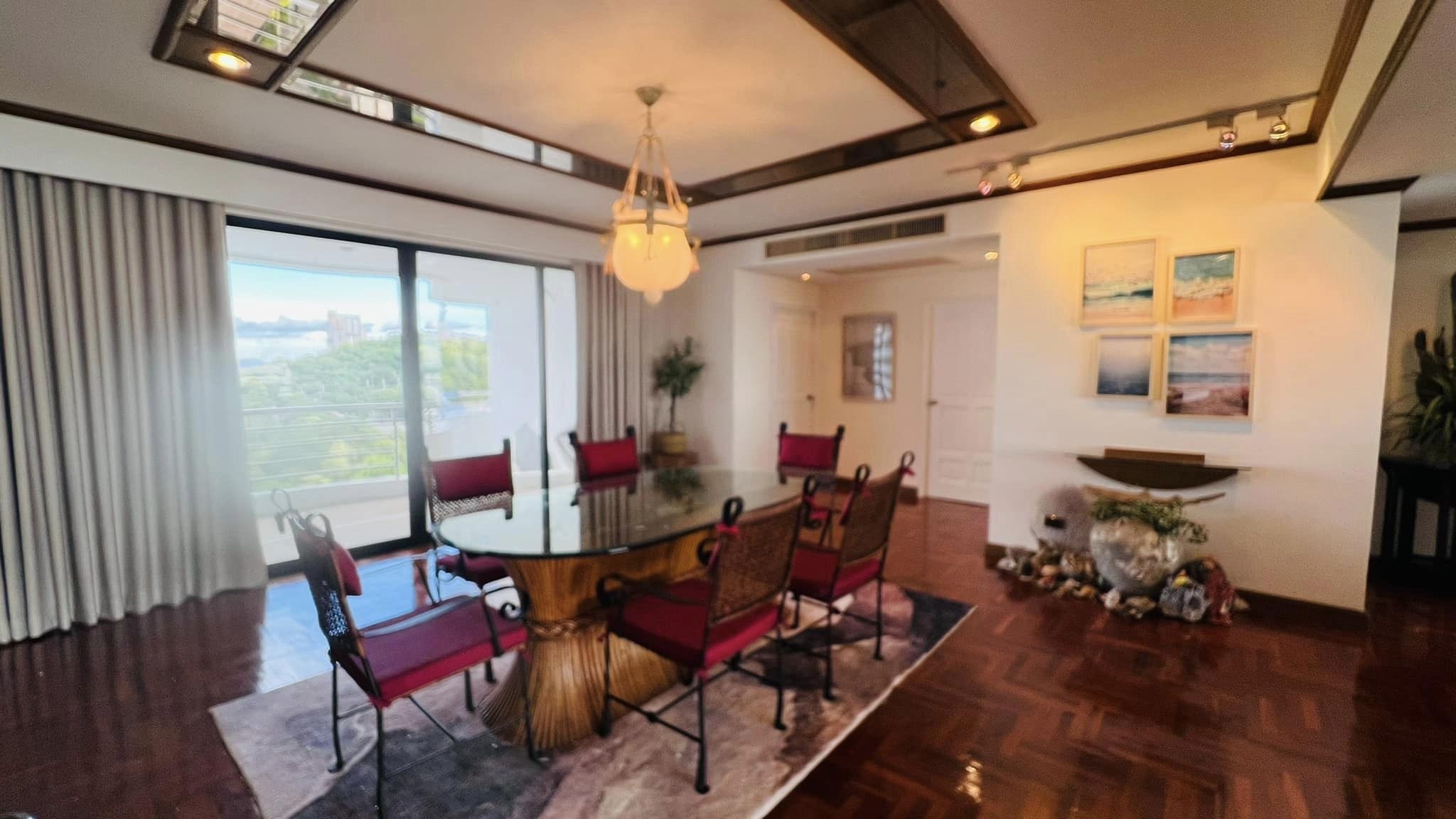 Special Sea View 3 Bedrooms at Royal Cliff Garden