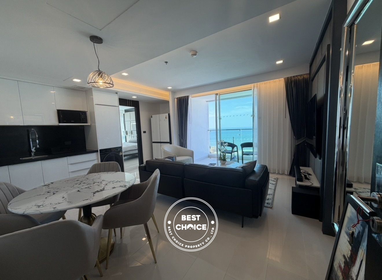Room for rent at Sky residents 2bed 2bath