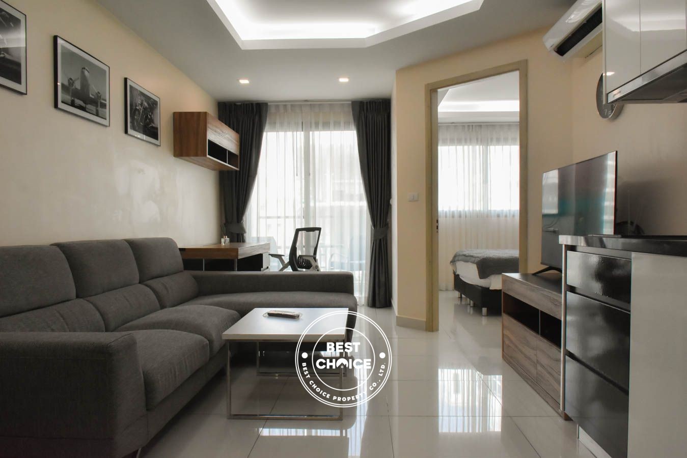 Premium 1 bedroom Pool View FN - direct from owner.