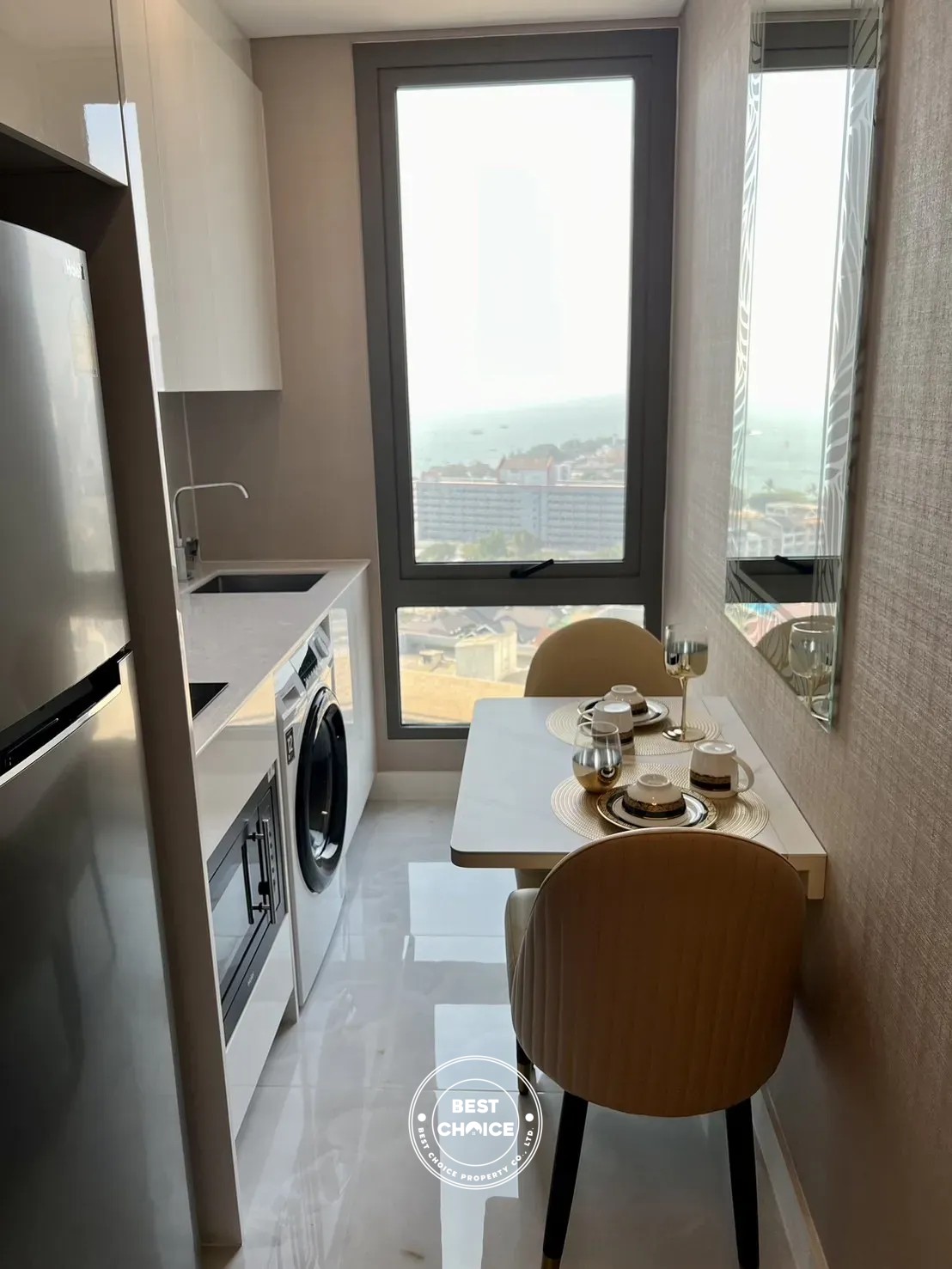 New room for rent. Never rent out before.