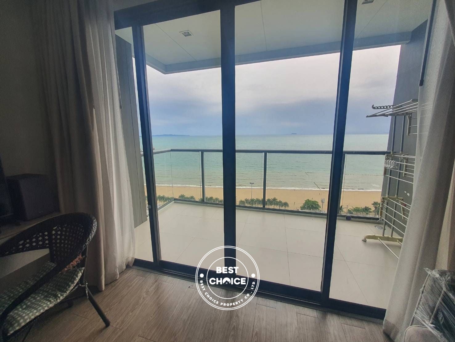 Rent 2 bedrooms 2 bathroom at Aeras