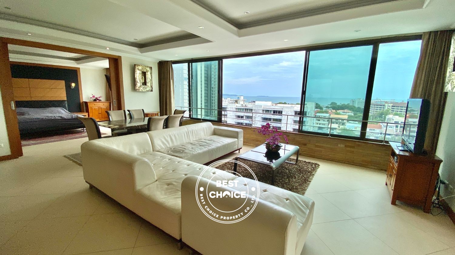 Thepthip Mansion Apartment in Pratumnak- 2 Bed 3 Bath