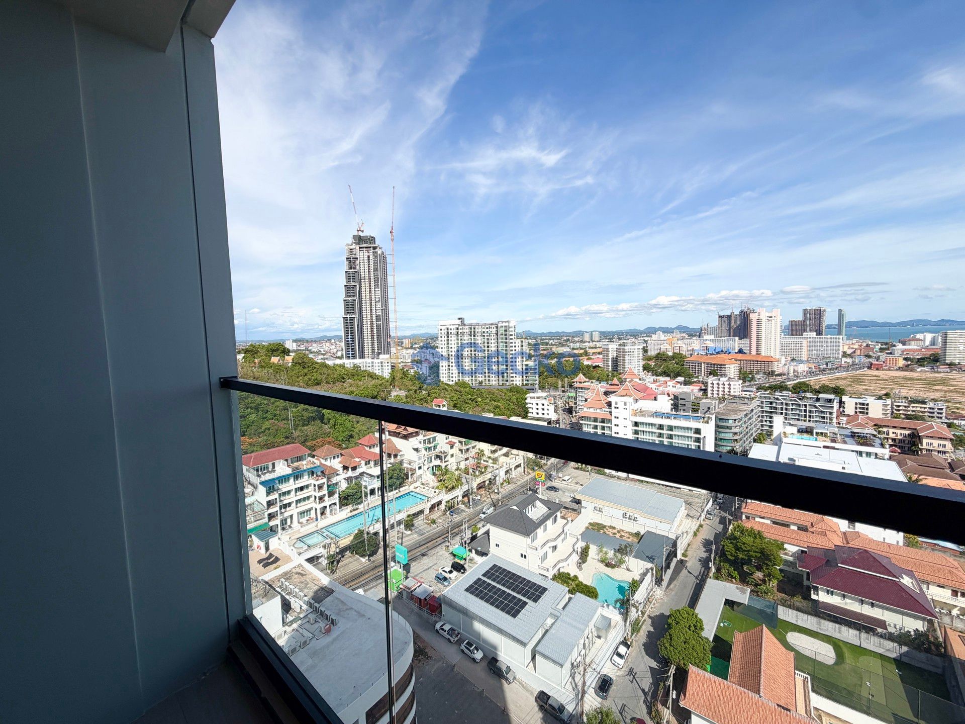 1 Bedroom Condo in Beverly Mountain Bay Pattaya Pratumnak C013612