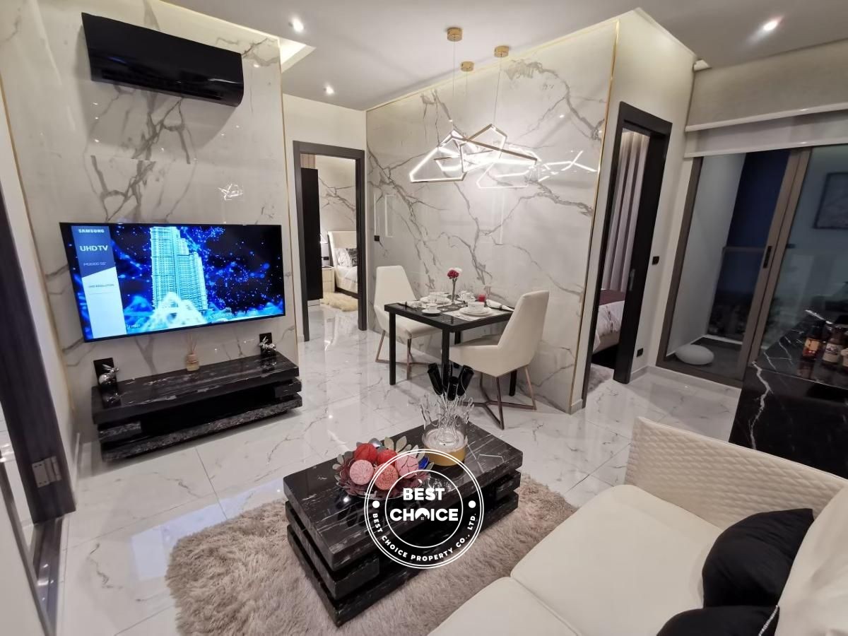 Modern 2 Bedroom with City View